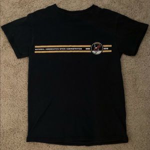 Black nasa tee shirt